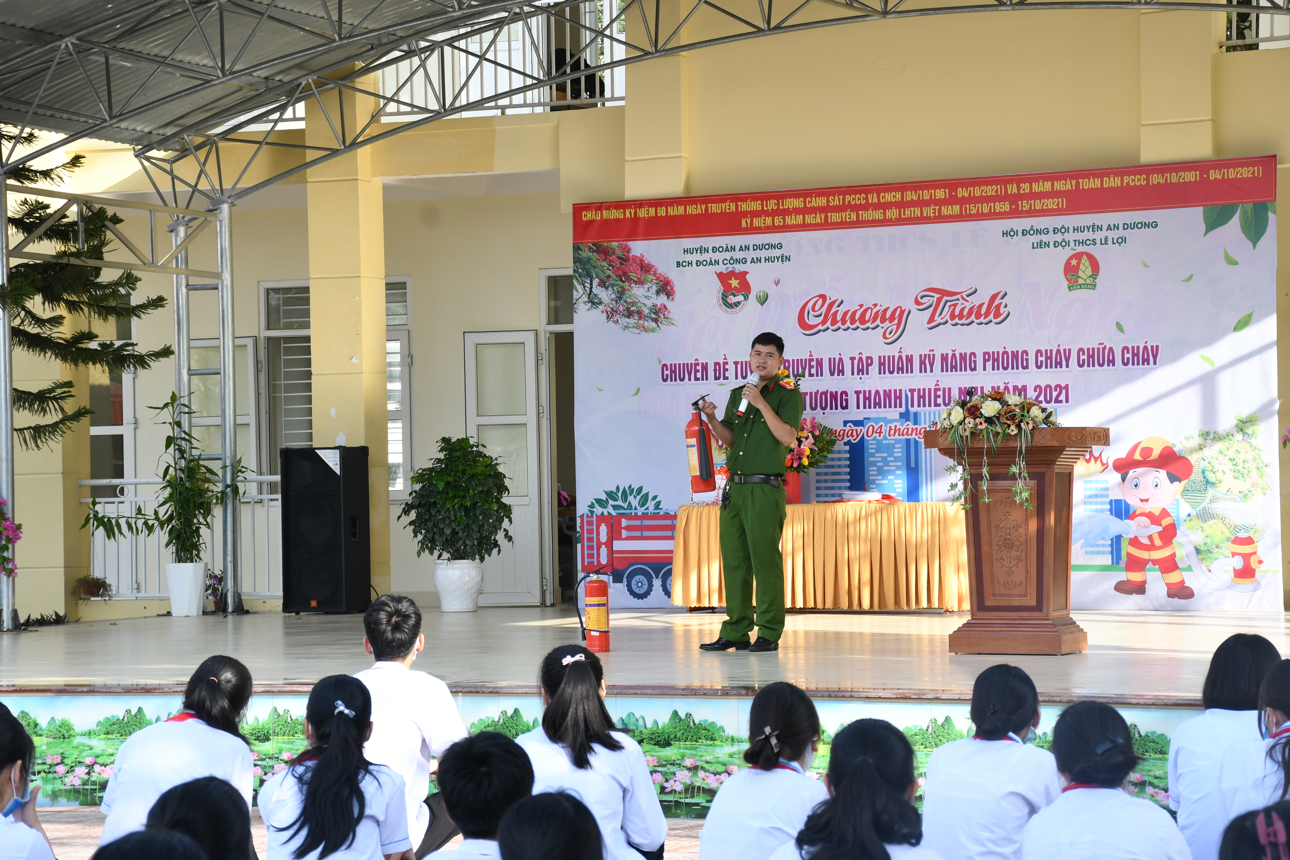 Công an huyện An Dương: Tuyên truyền công tác phòng cháy, chữa cháy tại trường THCS Lê Lợi